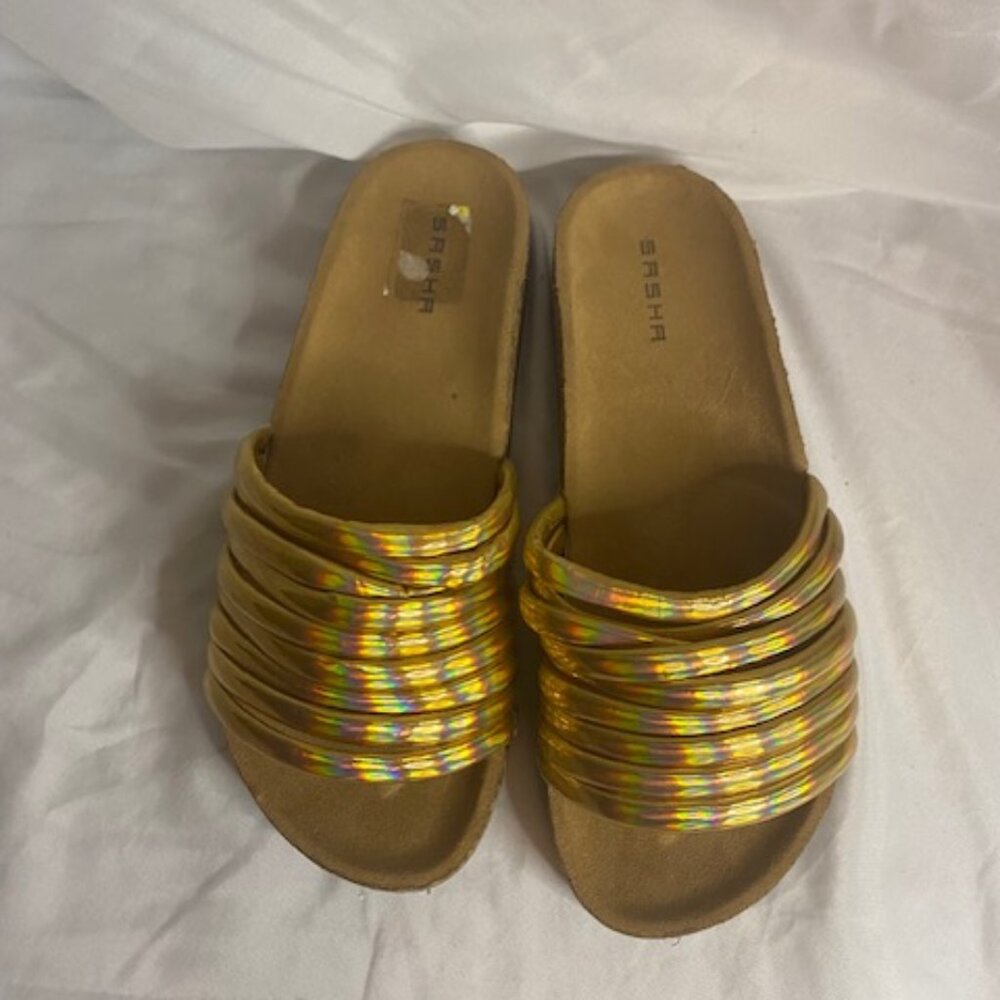 Sasha Gold Footbed Sandals, size 10